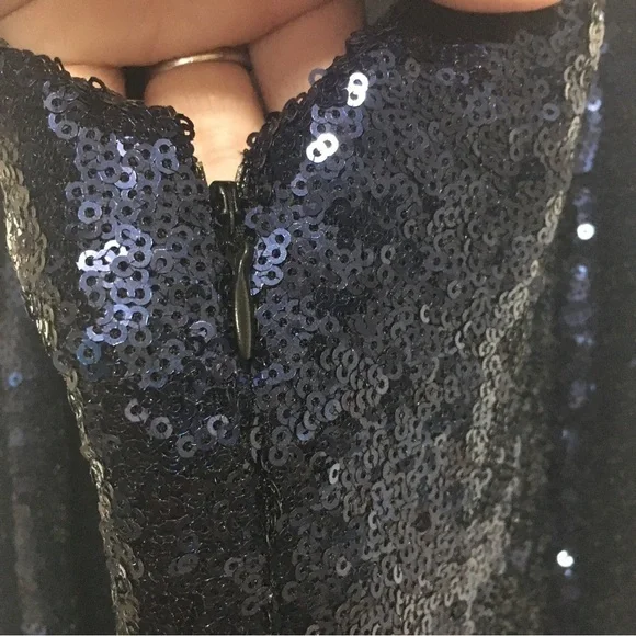 Morgan & Co size 5/6 keyhole back navy sequins dress - Picture 12 of 16